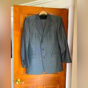Banana Republic Men’s Gray Suit **Jacket and Pants